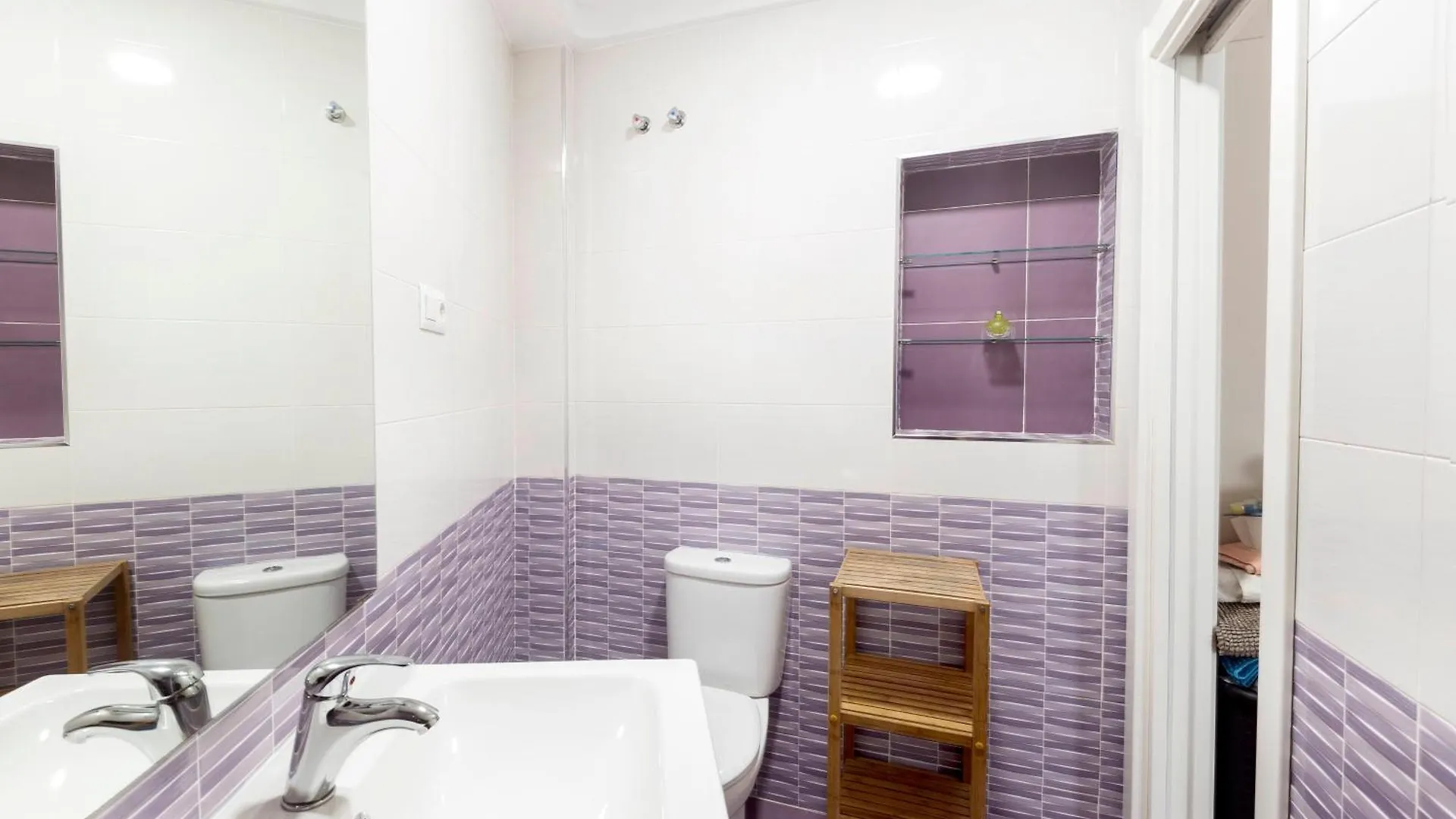 Carmen Center Suitemalaga